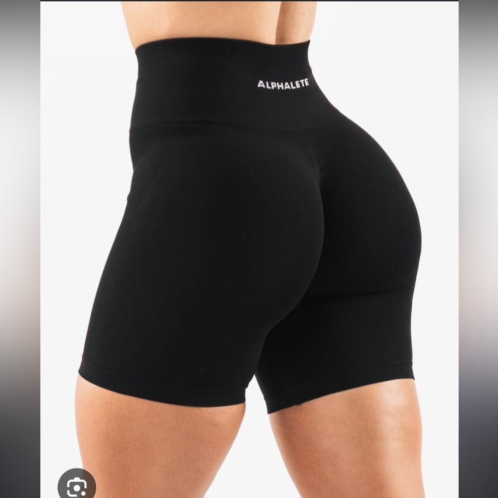 Alphalete Amplify Biker Short